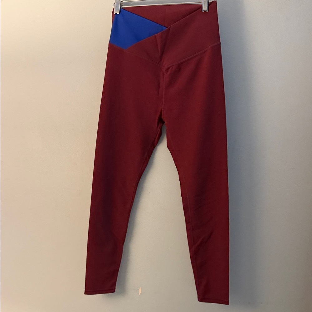 Women's High-Waist Burgundy Leggings with Blue Accent